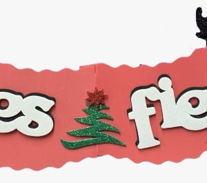 Cartel Felices Fiestas Rojo con Letras Blancas, Renos negros y Arbolito x1